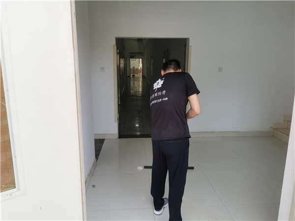 1616980624138166.jpg 广州市第二老人院玻化砖<a href=http://www.jdlfh.com><strong>地面防滑处理</strong></a>.jpg